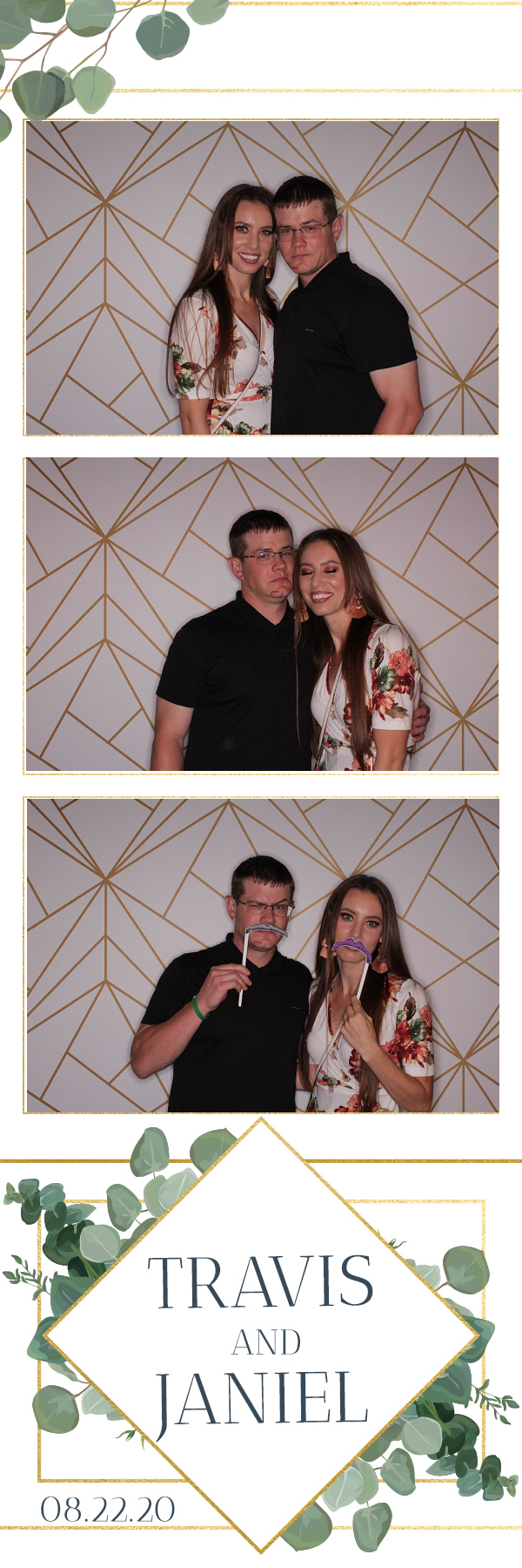 Jacquie & Dennis’ Wedding | View more photos from the event at gallery.photoboothbillings.com/u/PhotoBoothBillings/Jacquie-Dennis’-Wedding-0